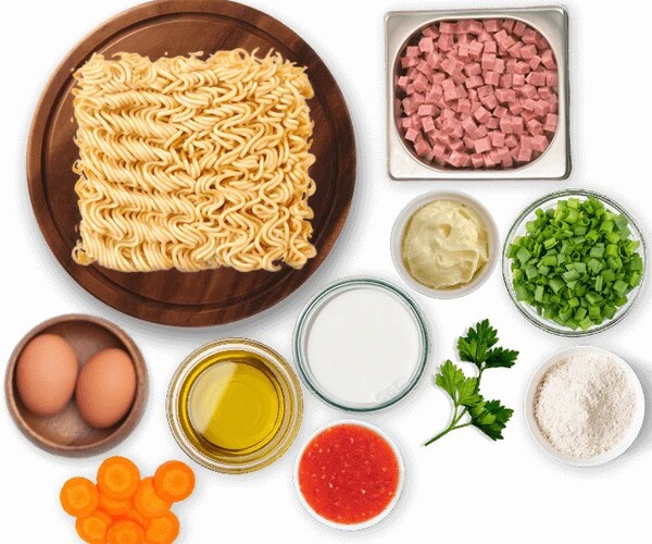 Nigerian and Ghanaian Indomie noodle bowls with eggs, veggies, and suya beef — 4Way Foods UK